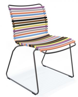 Click Dining Stuhl ohne Armlehne, Outdoor-Stuhl mit bunten Lamellen und grauem Metallgestell.